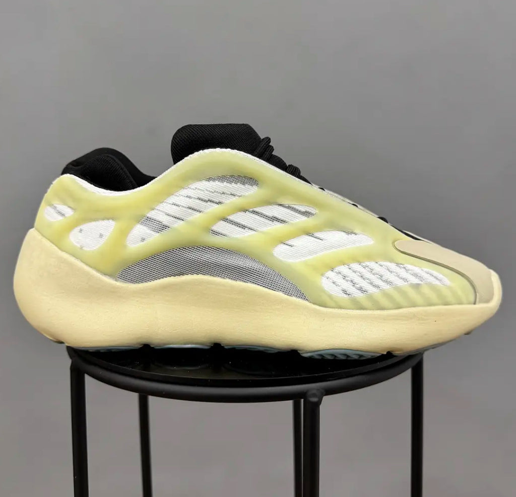 Adidas Yezzy 700 v3 Azael