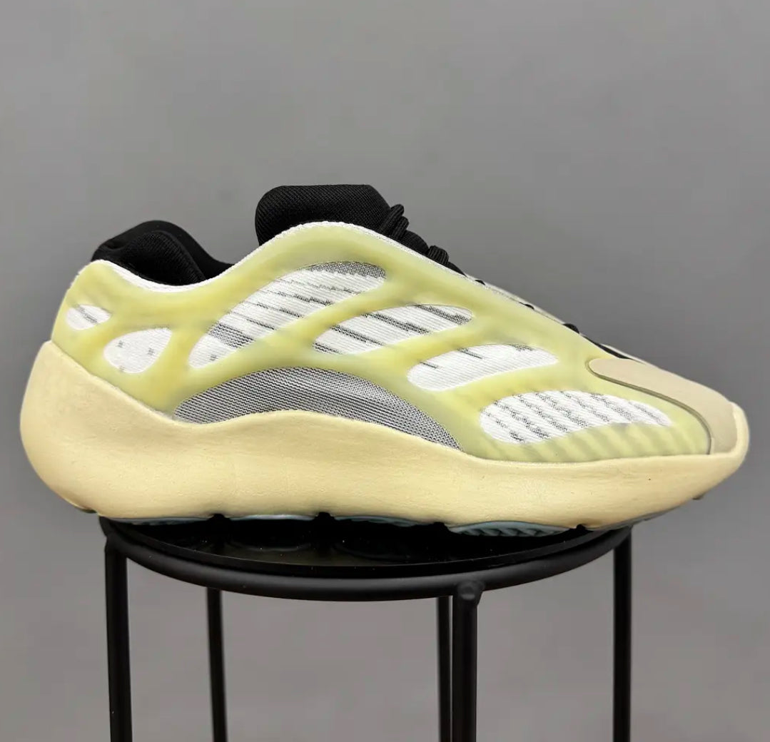 Adidas Yezzy 700 v3 Azael