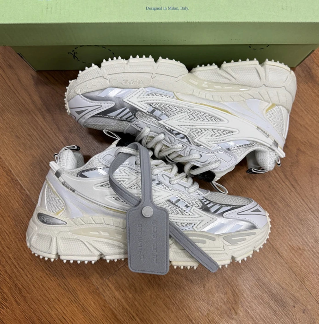 Off White Be Right Back White