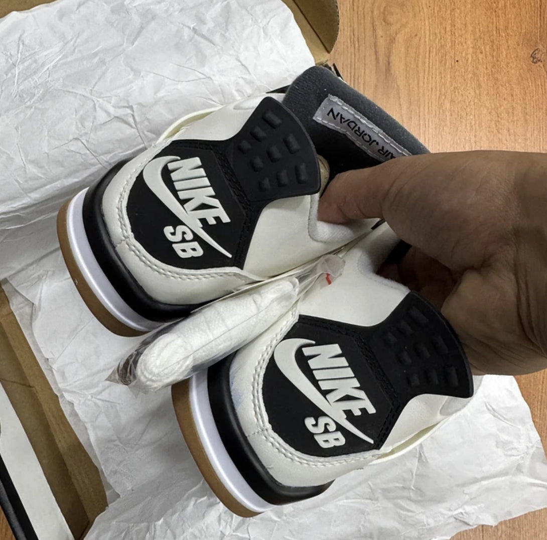 Jordan Retro 4 Sb Black