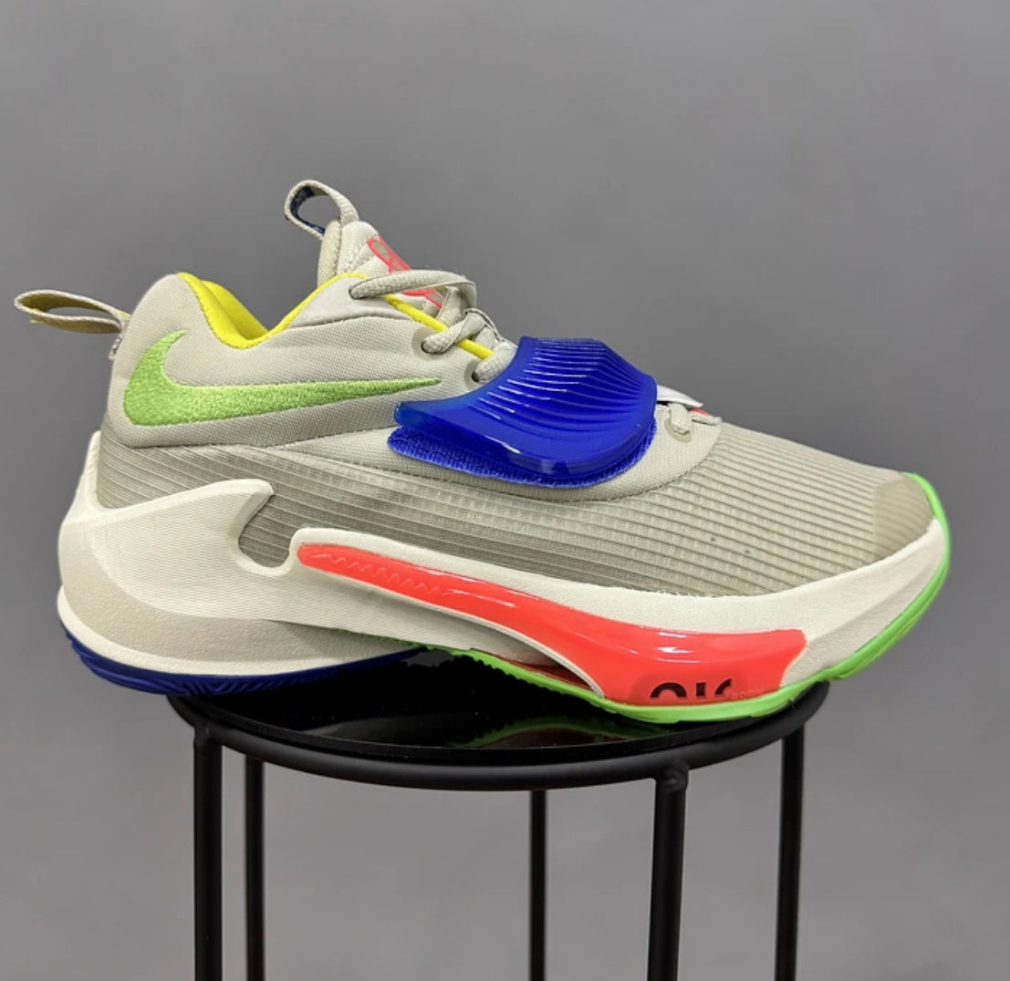 Nike Freak 3 Multicolor