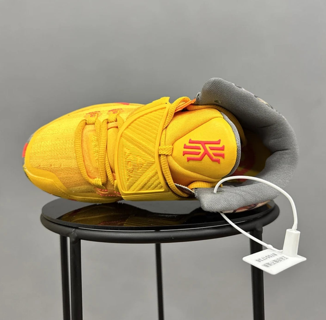 Nike Kyrie 6 Yellow