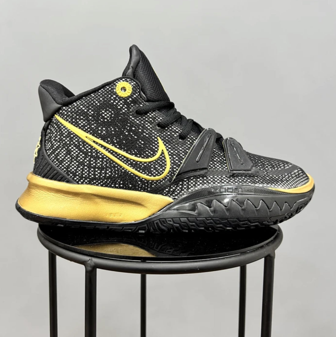 Nike Kyrie 7 Black Gold