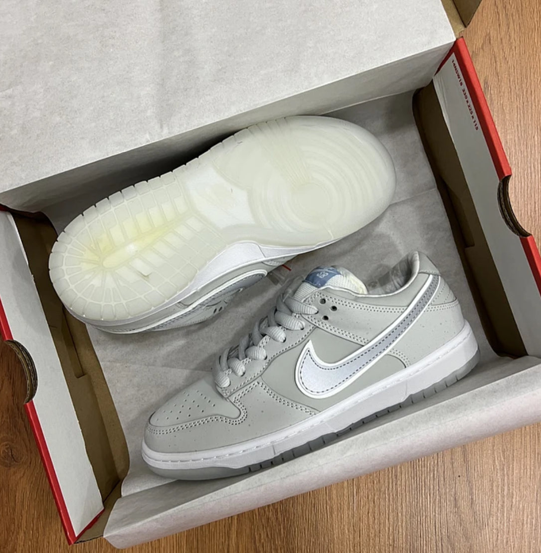Nike Sb Dunk White Lobster