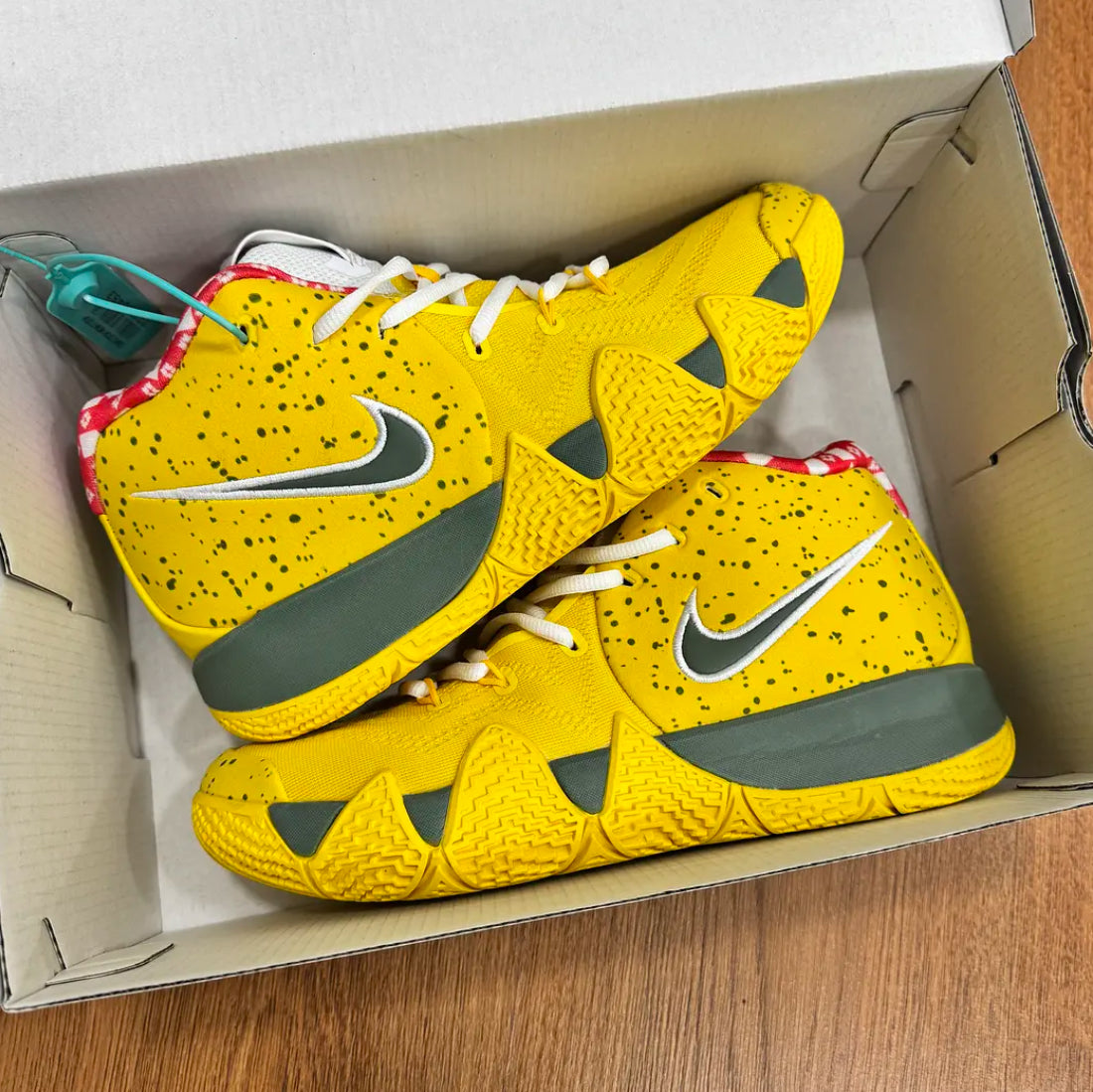Nike Kyrie 4 Yellow Lobster