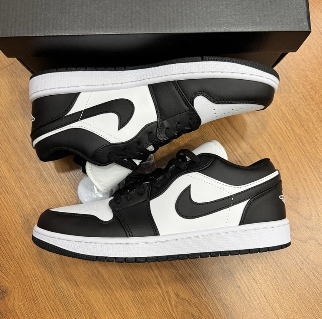 Jordan Retro 1 Low Panda