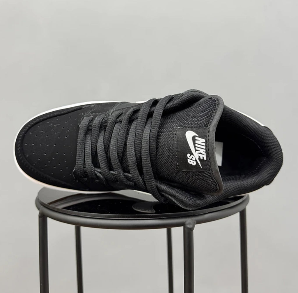 Nike Sb Dunk Black Gum