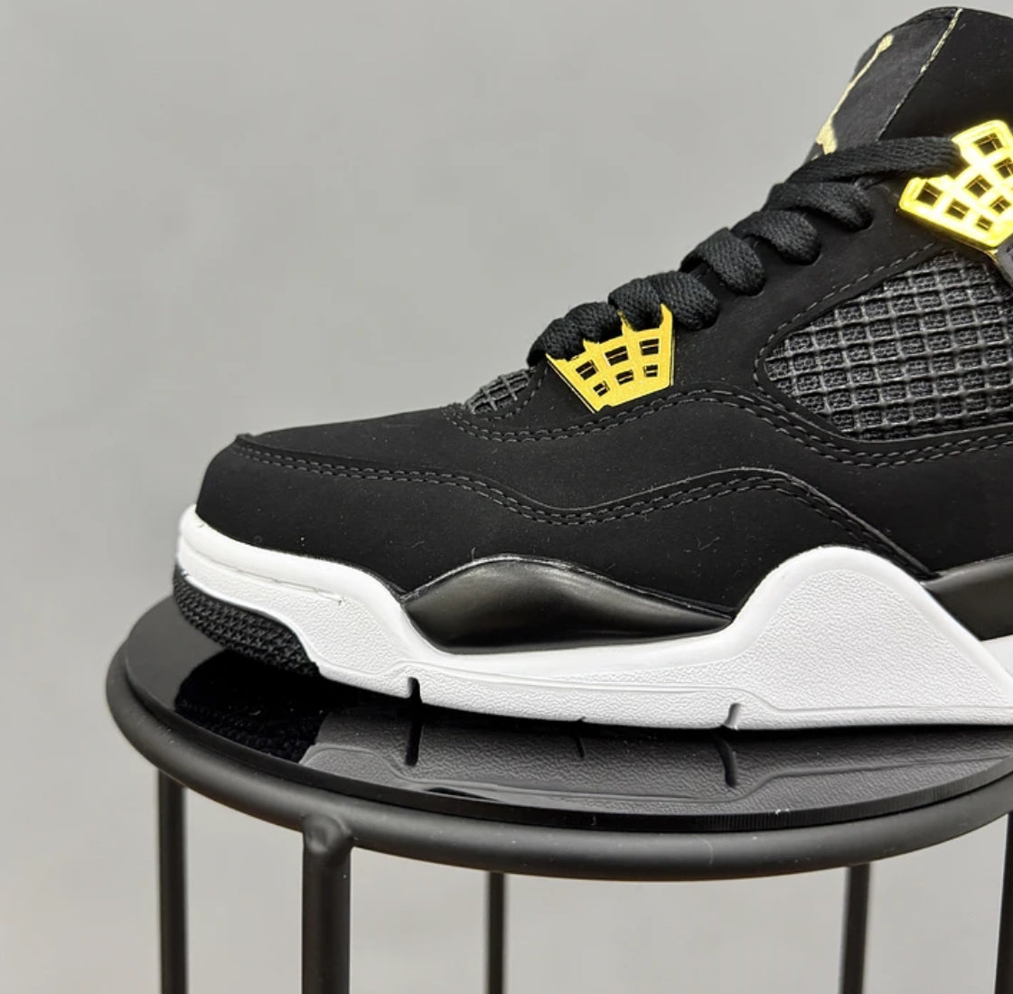 Jordan Retro 4 Royalty