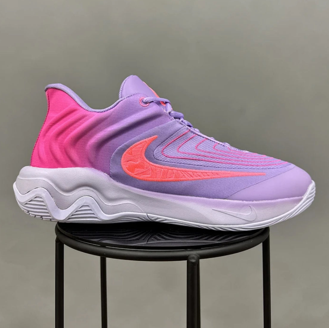 Nike Giannis 4 Raspberry