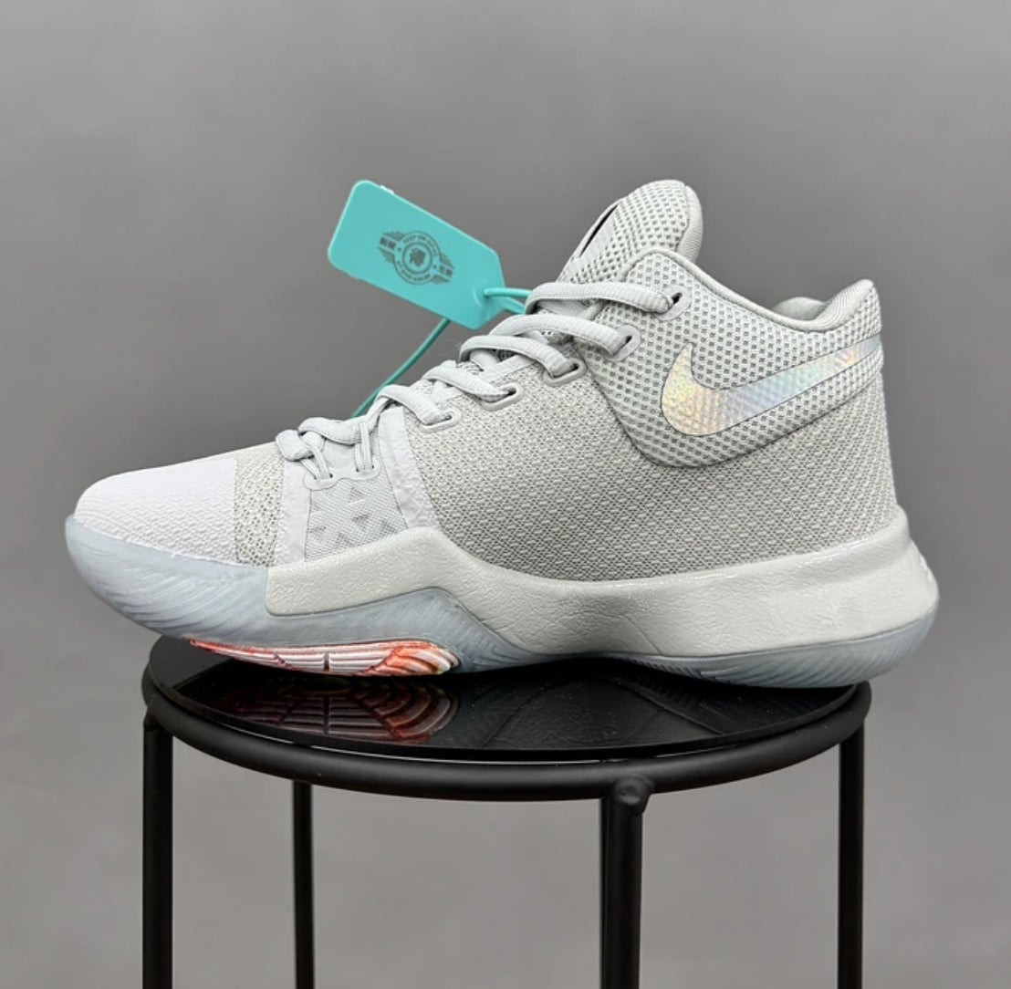 Nike Kyrie 3 Gris