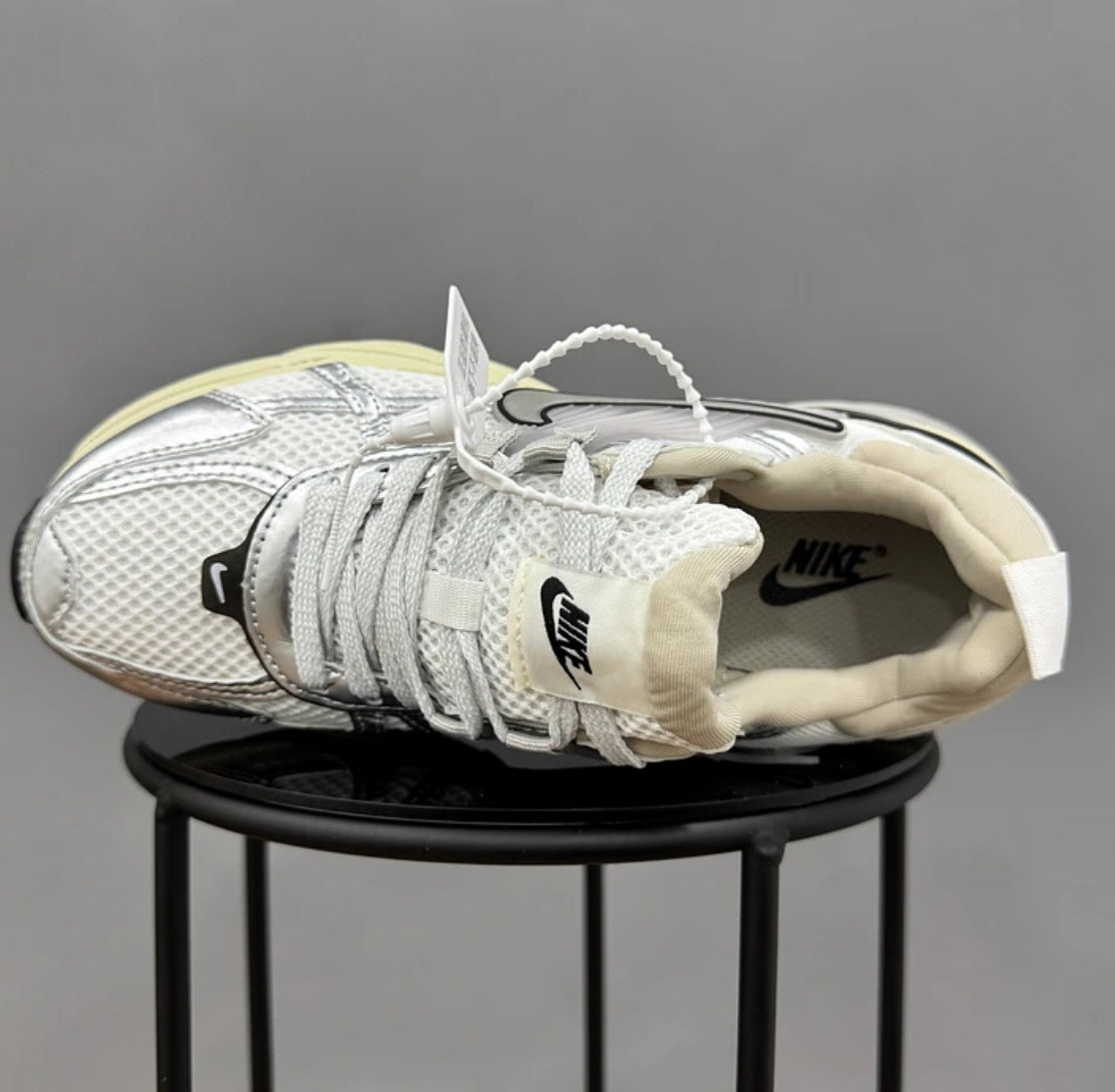Nike V2K Run