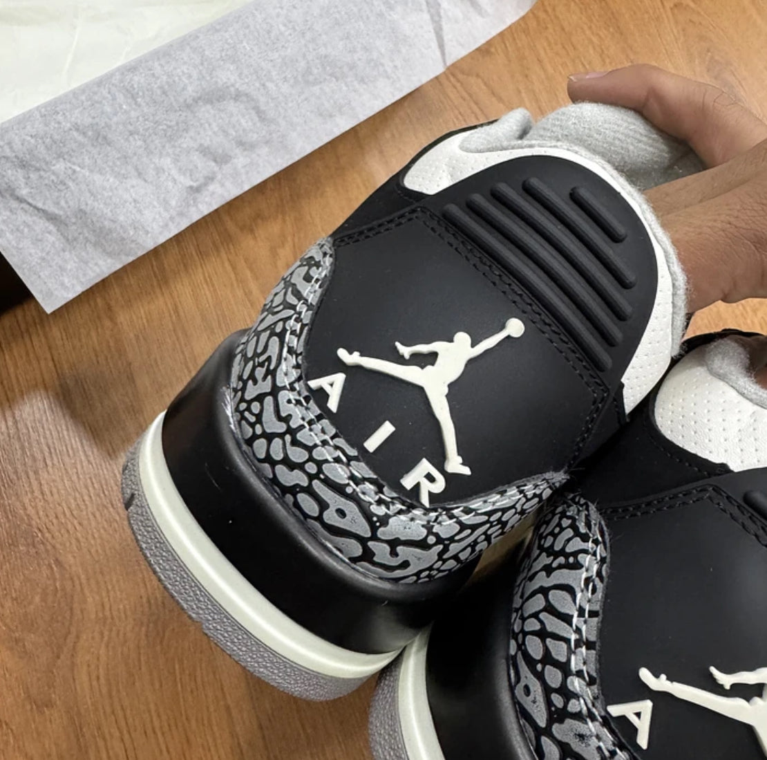 Jordan Retro 3 Off Noir