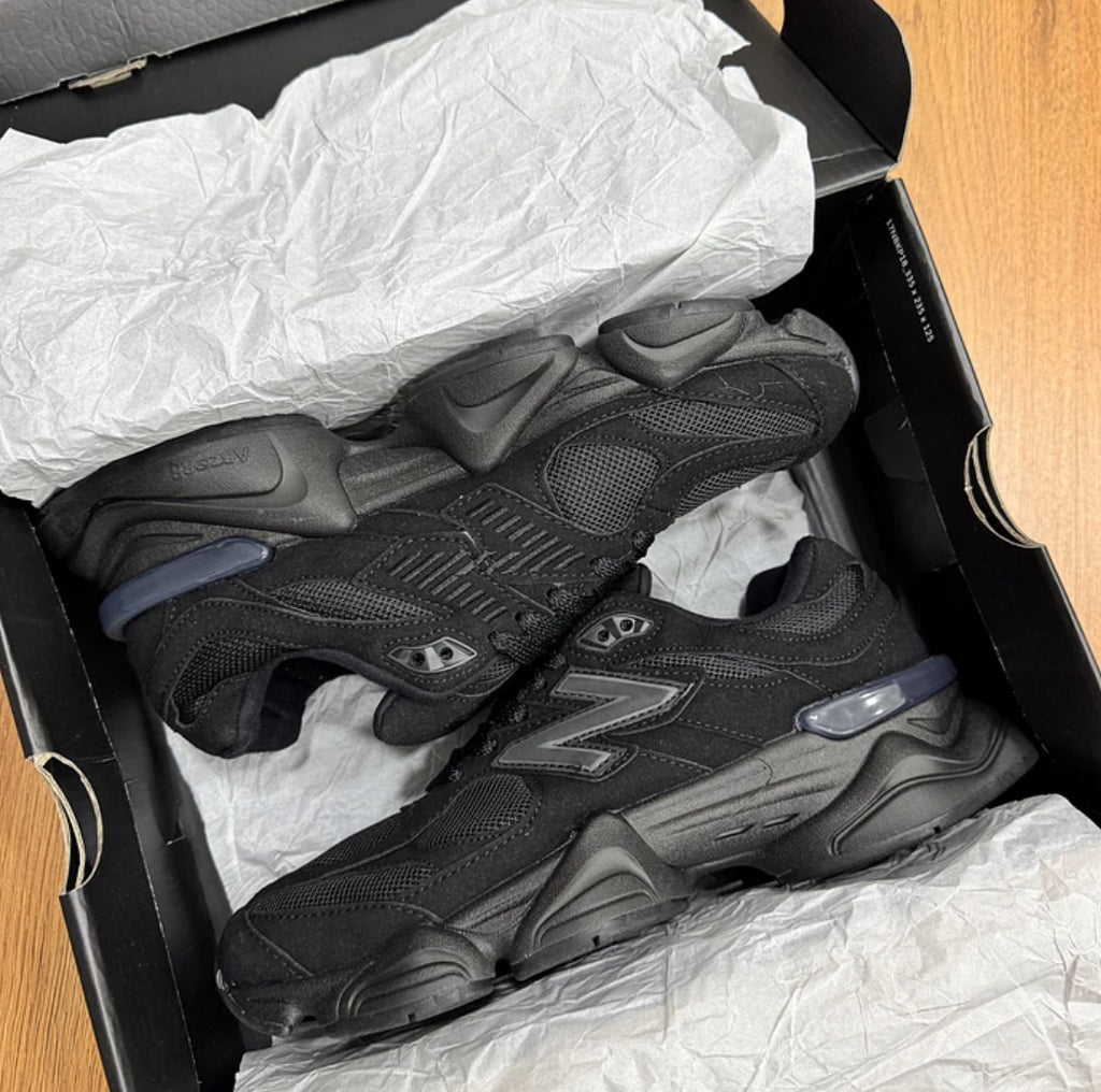 New Balance 9060 Total Black