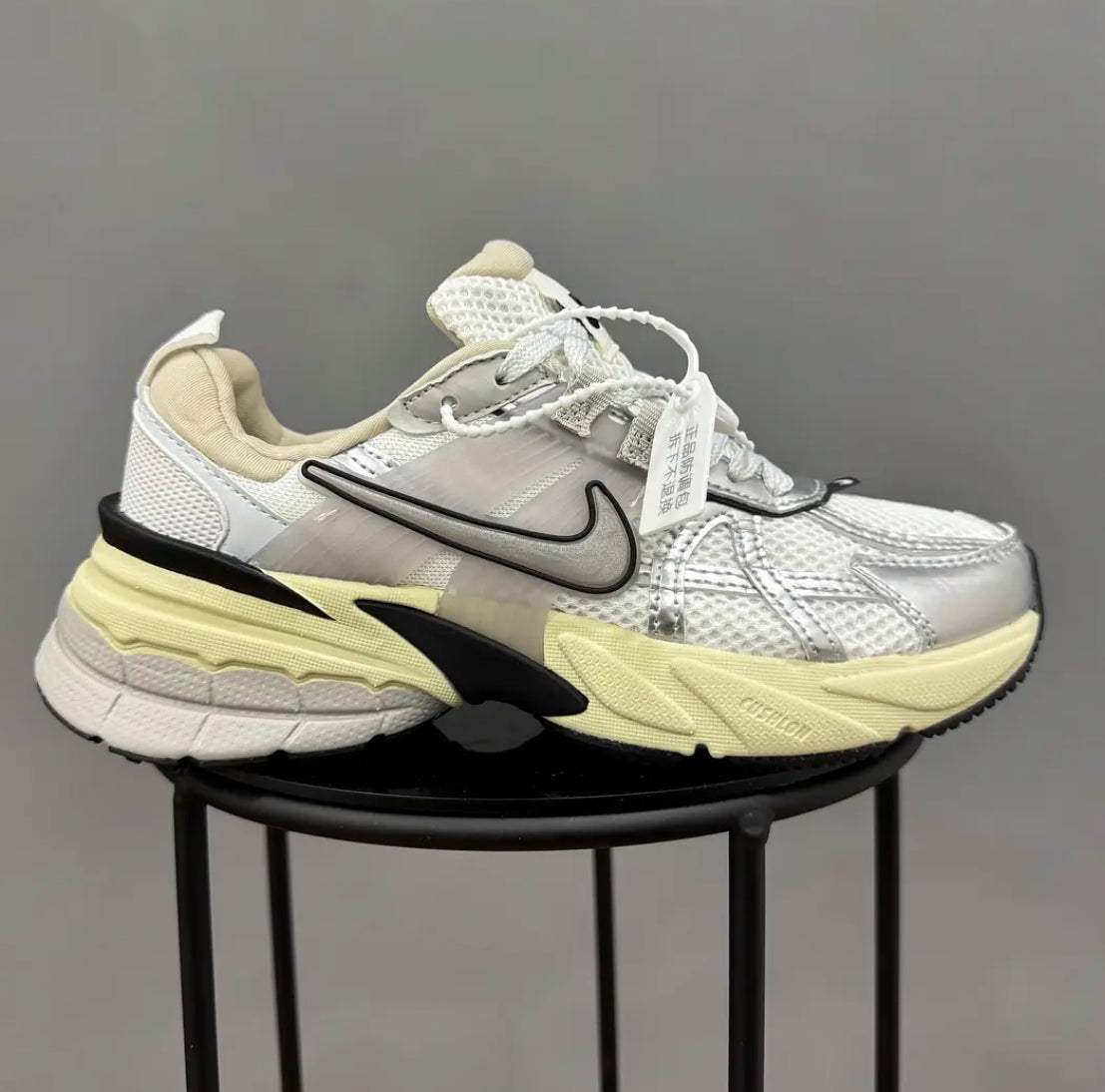 Nike V2K Run