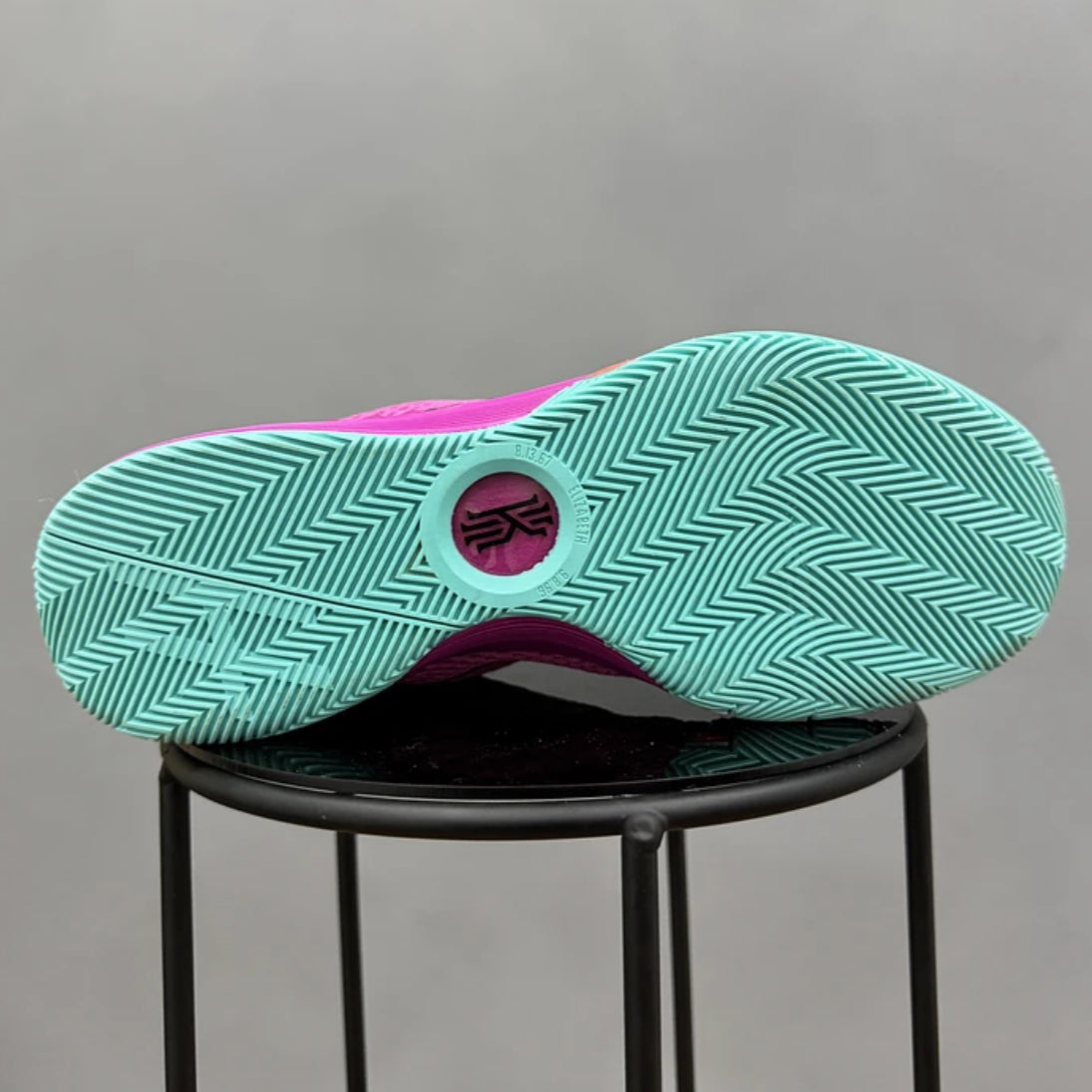 Nike kyrie 1 Easter