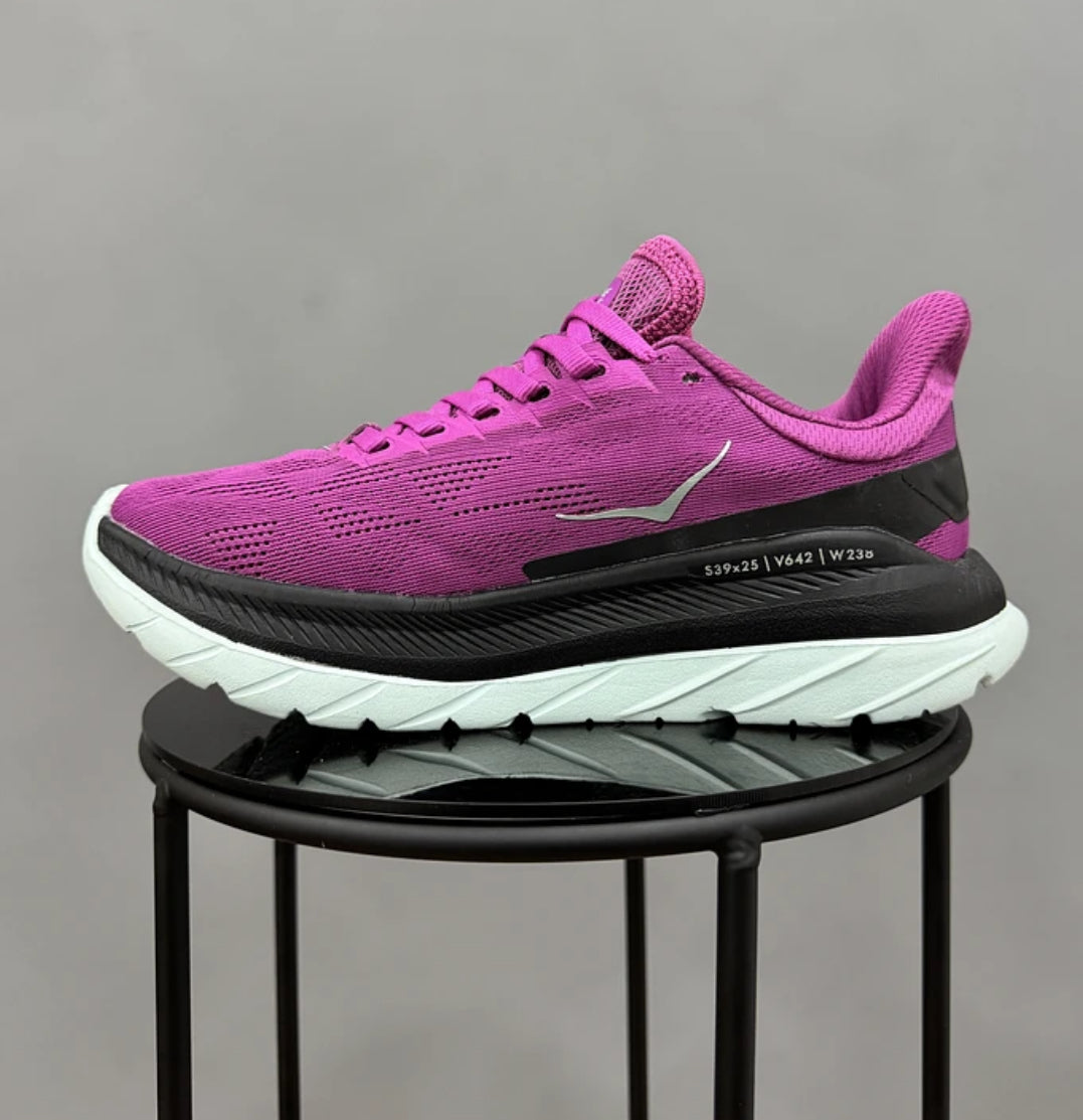 Hoka Mach 4 Magenta