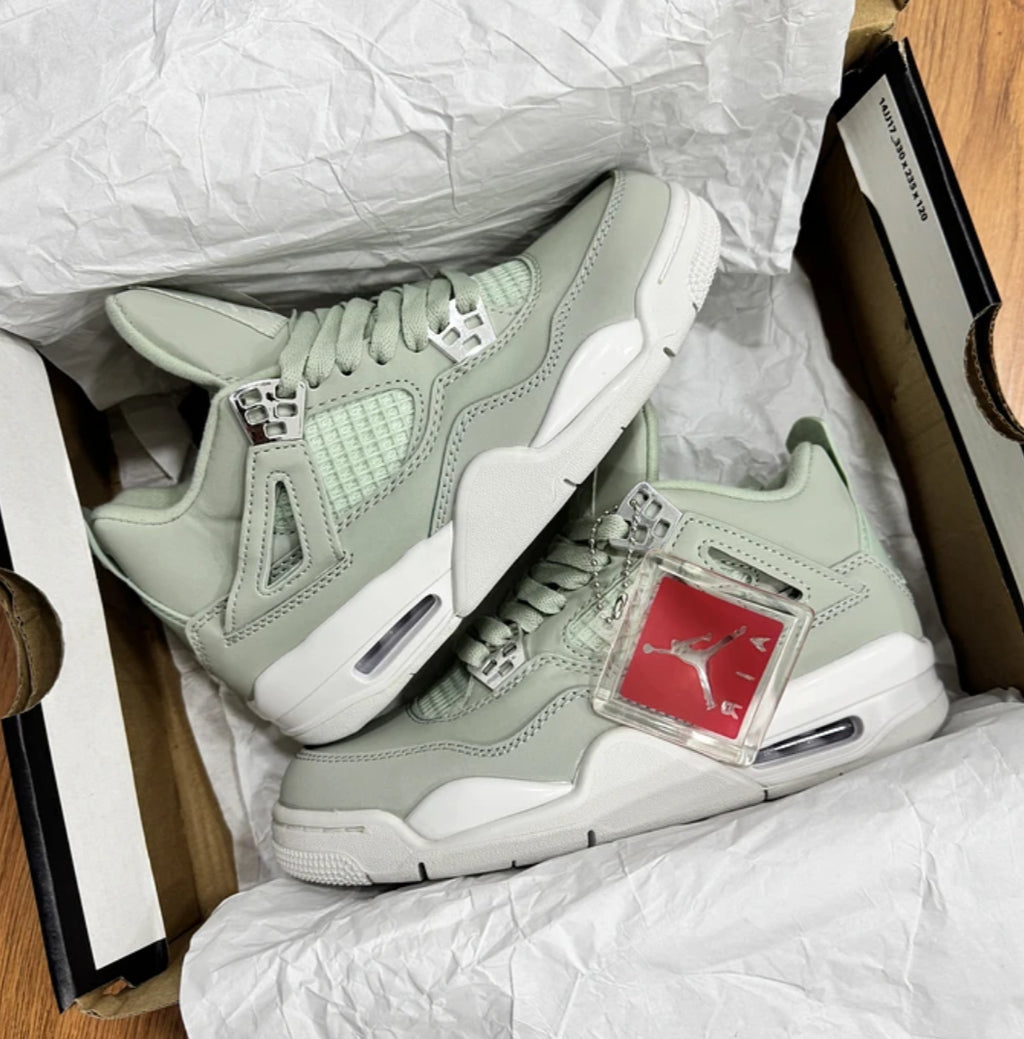 Jordan Retro 4 Seafoam