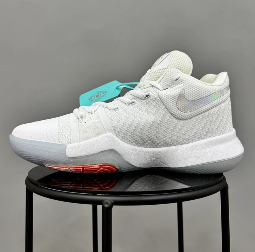 Nike Kyrie 3 White Tornasol