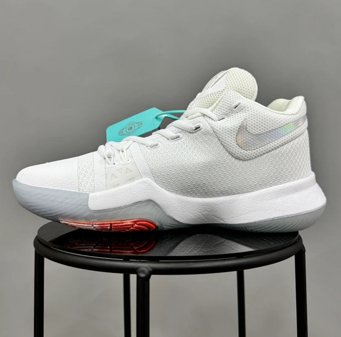 Nike Kyrie 3 White Tornasol