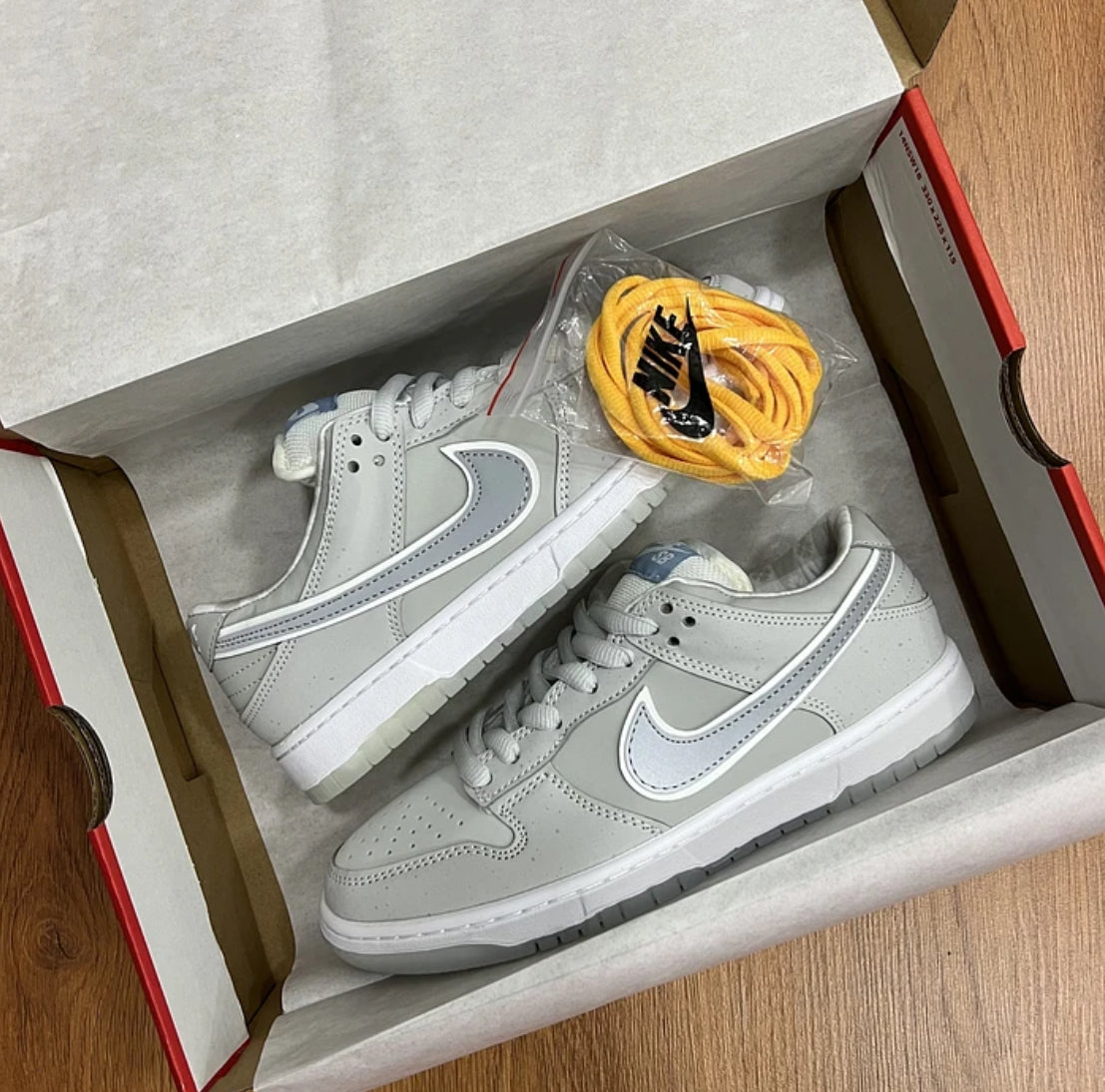 Nike Sb Dunk White Lobster