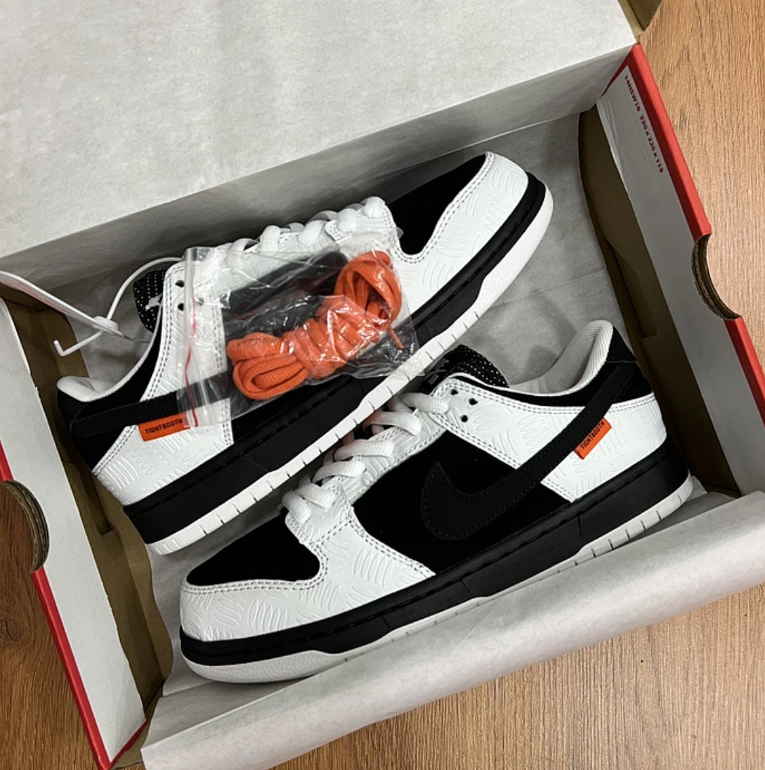 Nike Sb Dunk TightBooth