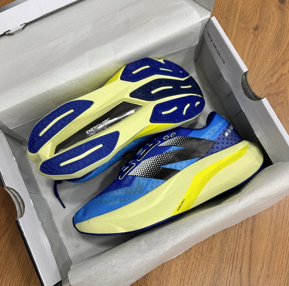 New Balance Elite Rebel V4 Azul