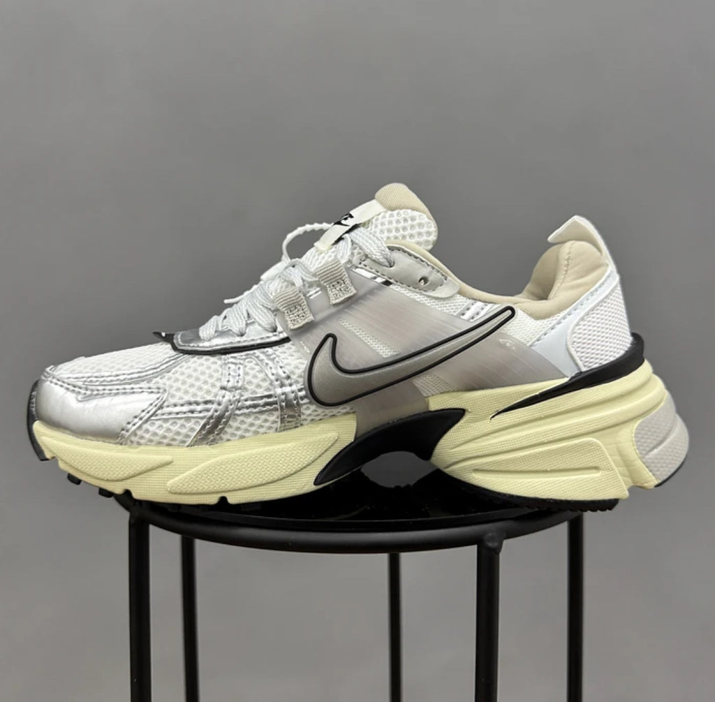 Nike V2K Run