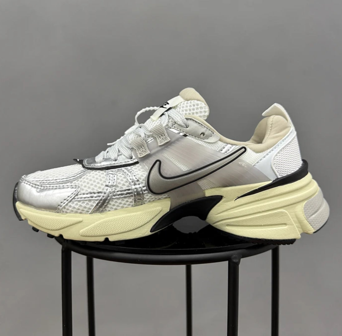 Nike V2K Run