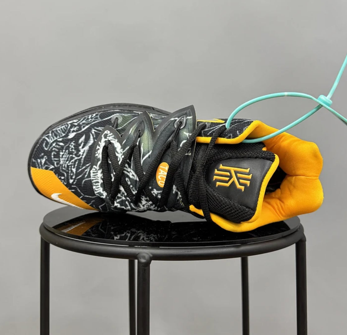 Nike Kyrie 5 Taco