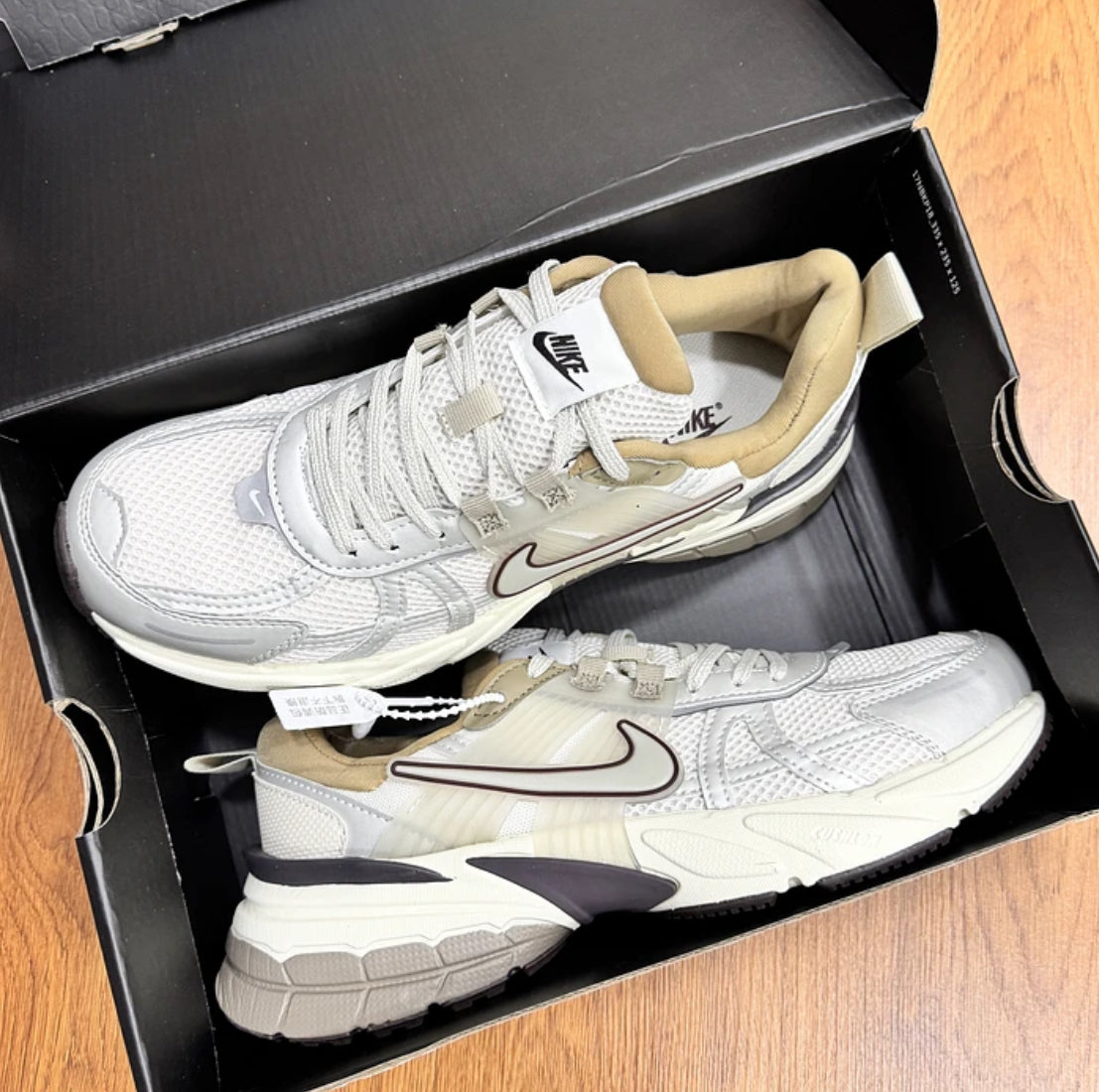 Nike V2K Run Brown