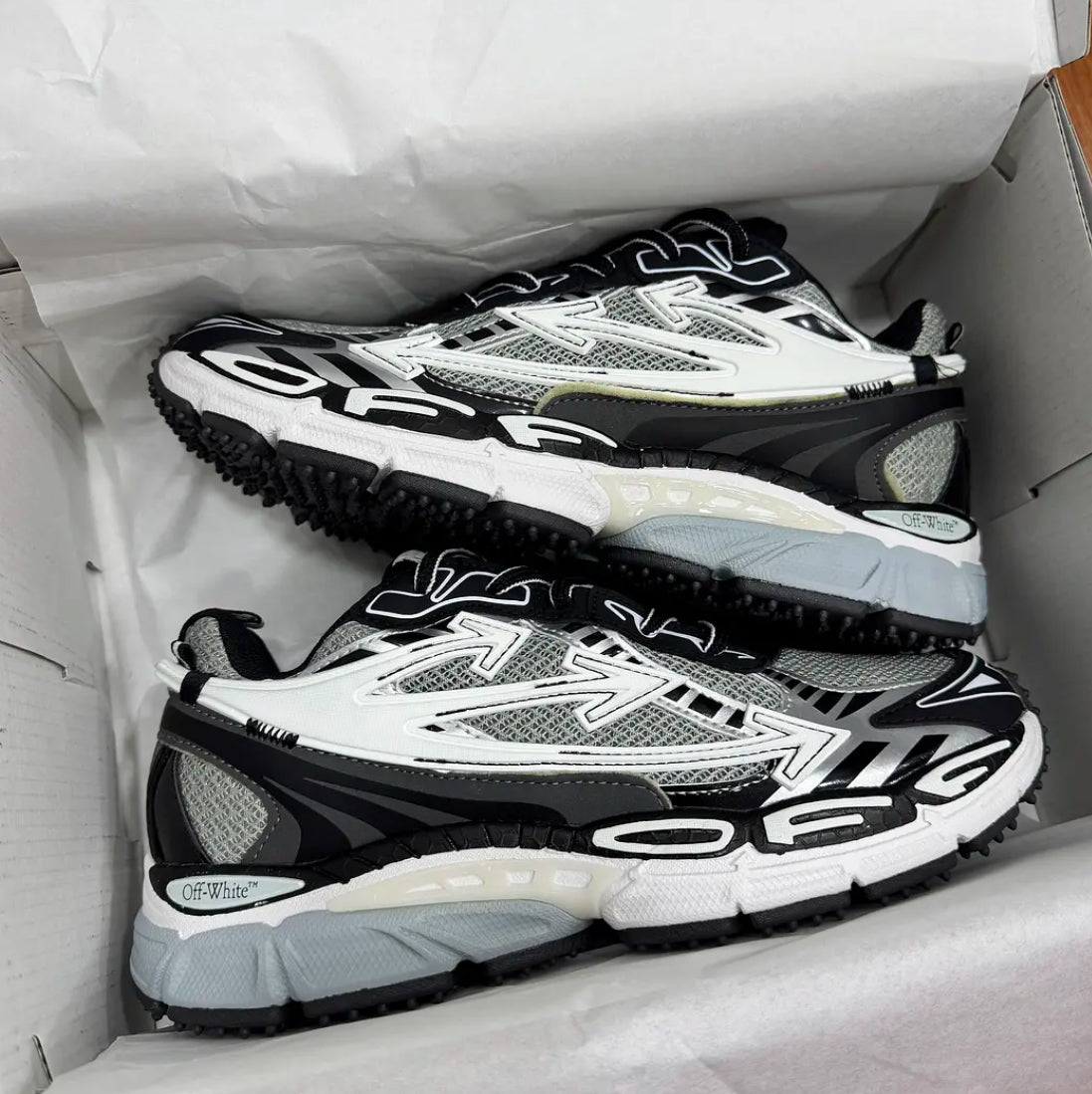 Off White Be Right Back Silver