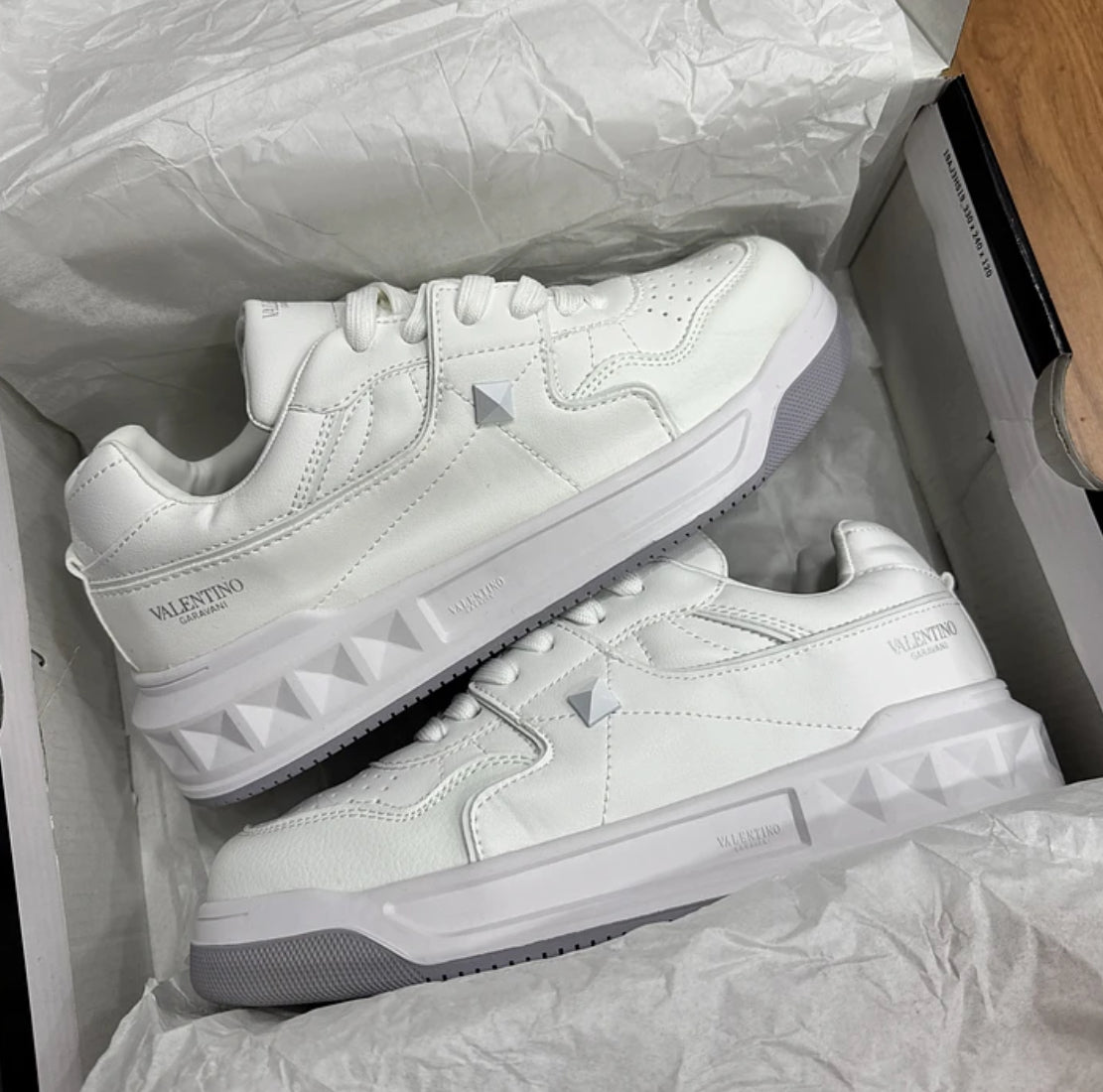 Valentino Diamante Blanco Gris