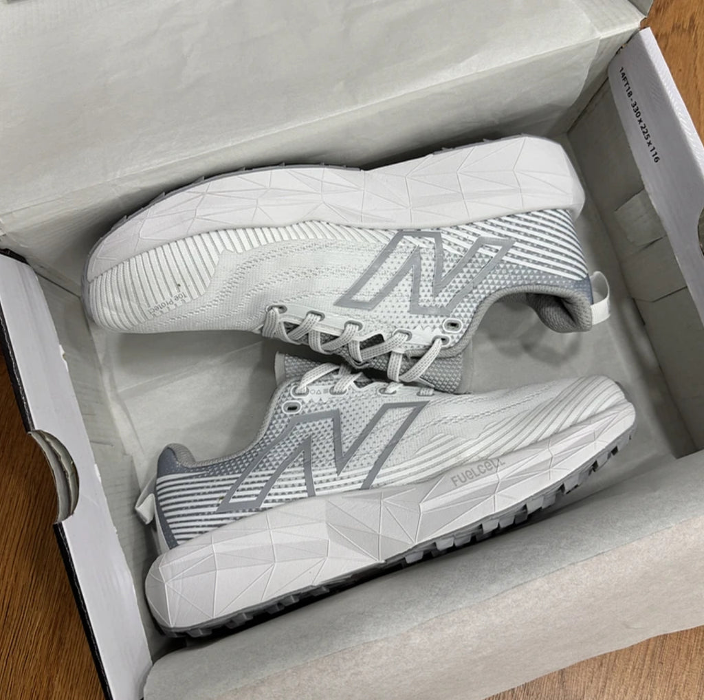 New Balance FuelCell Venym Blanco