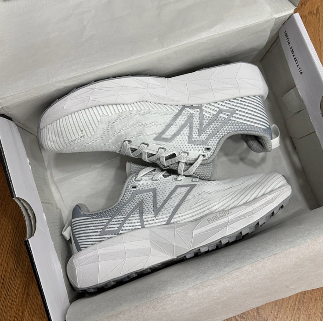 New Balance FuelCell Venym Blanco