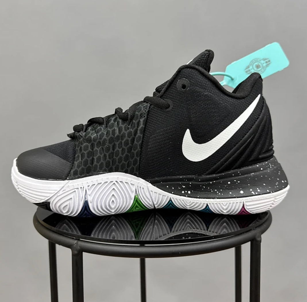 Nike Kyrie 5 Magic