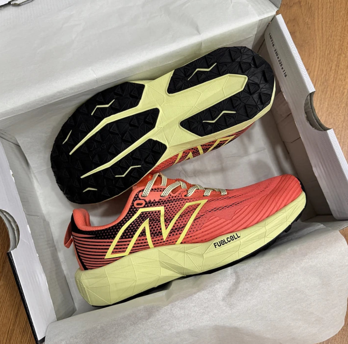 New Balance FuelCell Venym