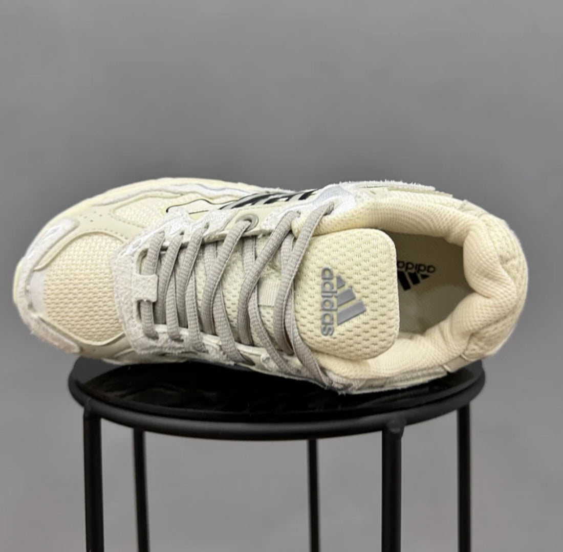 Adidas Response Cl Bad Bunny Wonder White