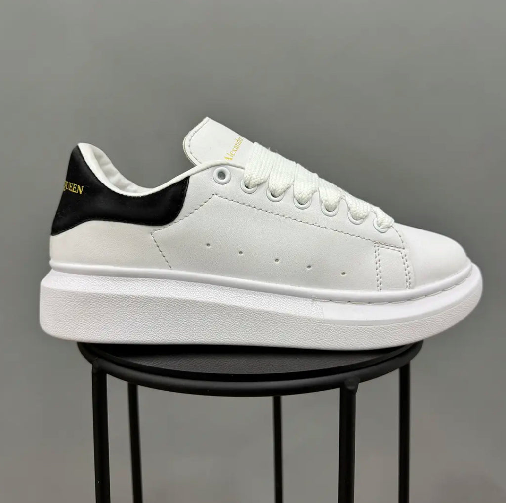 Sneakers Alexander McQueen White Black