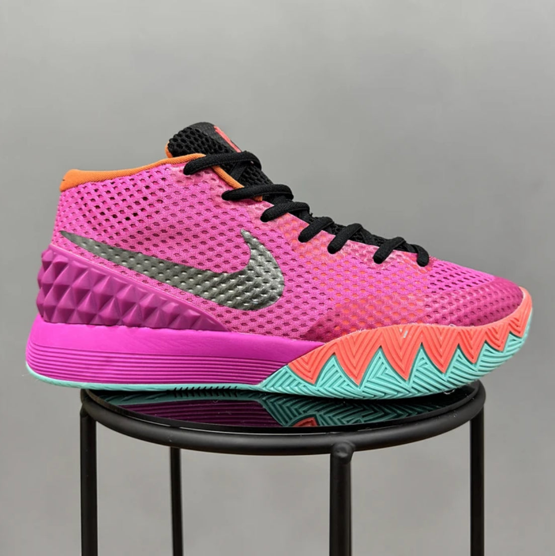 Nike kyrie 1 Easter