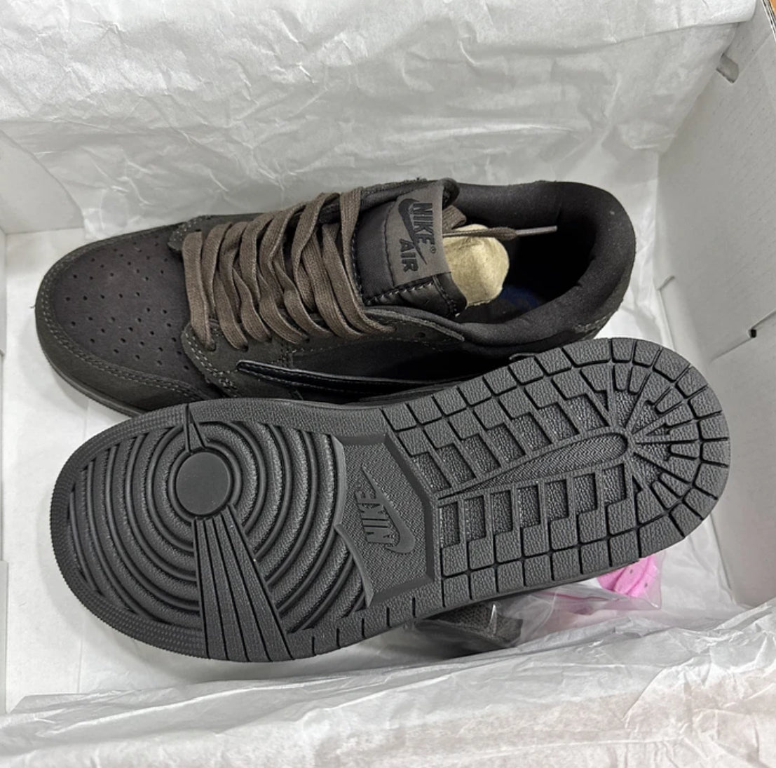 Jordan Retro 1 Low Travis Velvet Brown