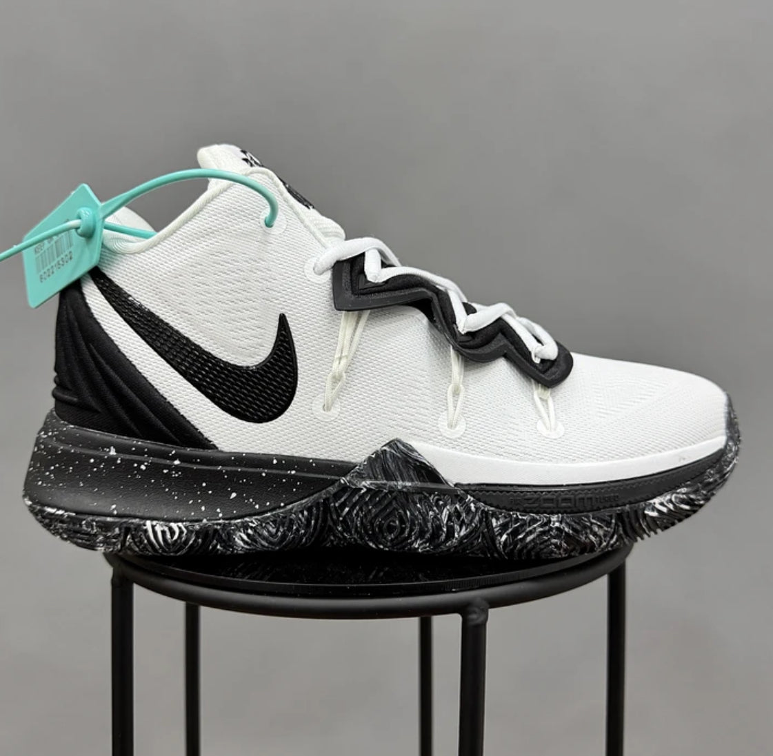 Nike Kyrie 5 White Black
