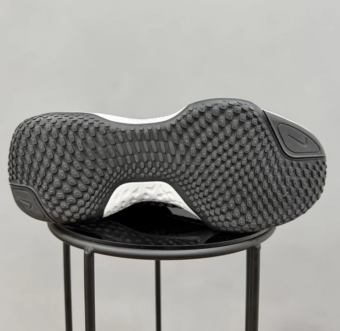 Nike Invincible 2 Negro