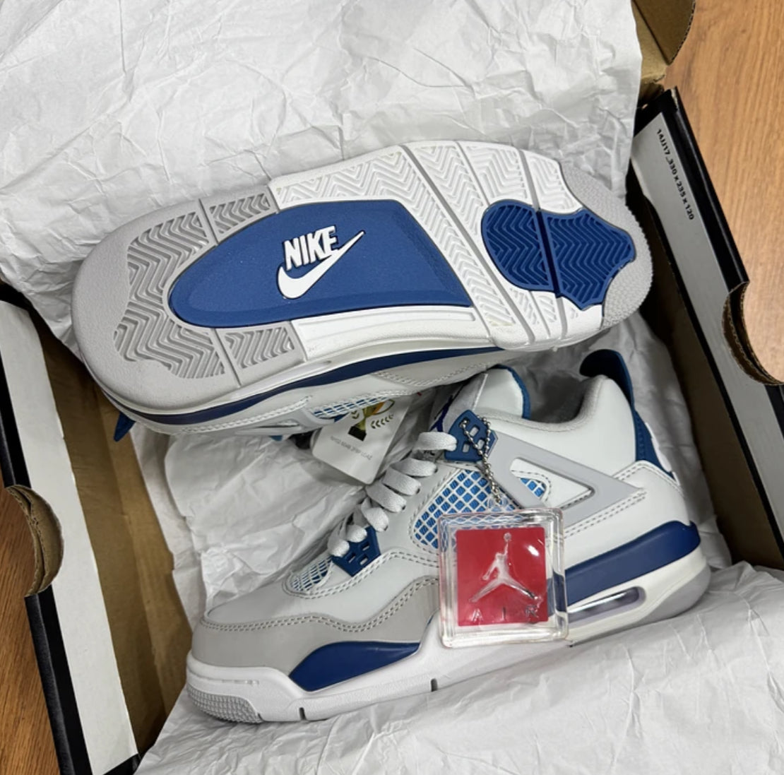 Jordan Retro 4 Military Blue