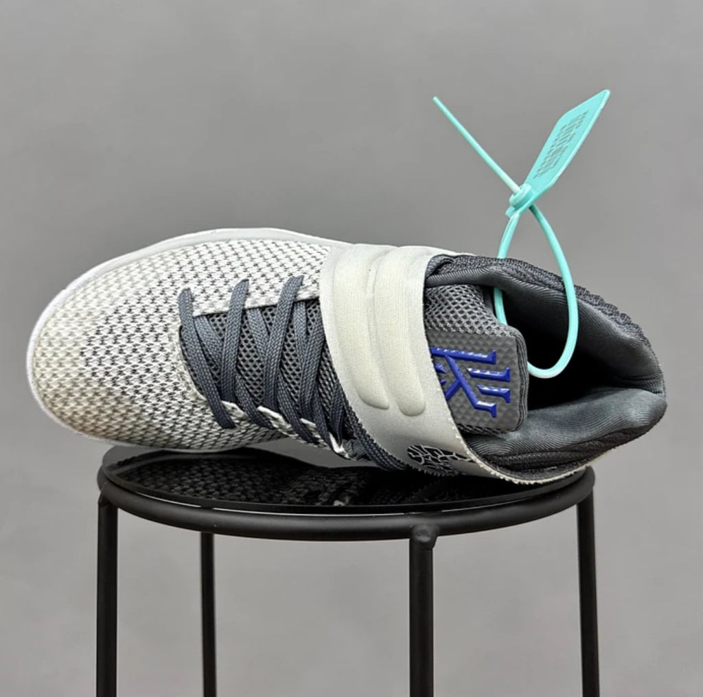 Nike Kyrie 2 Gris