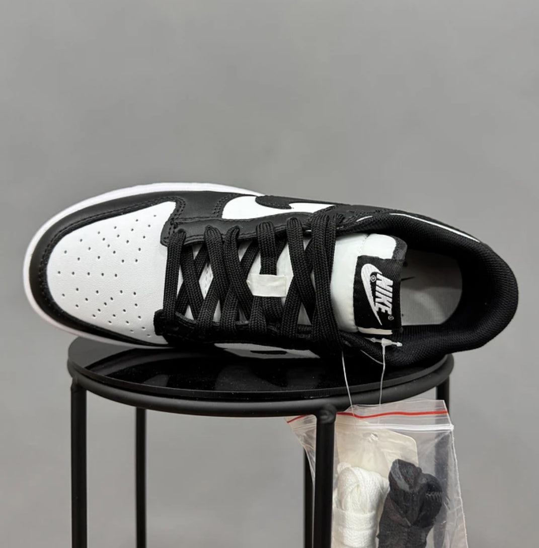 Nike Sb Dunk Panda Classic