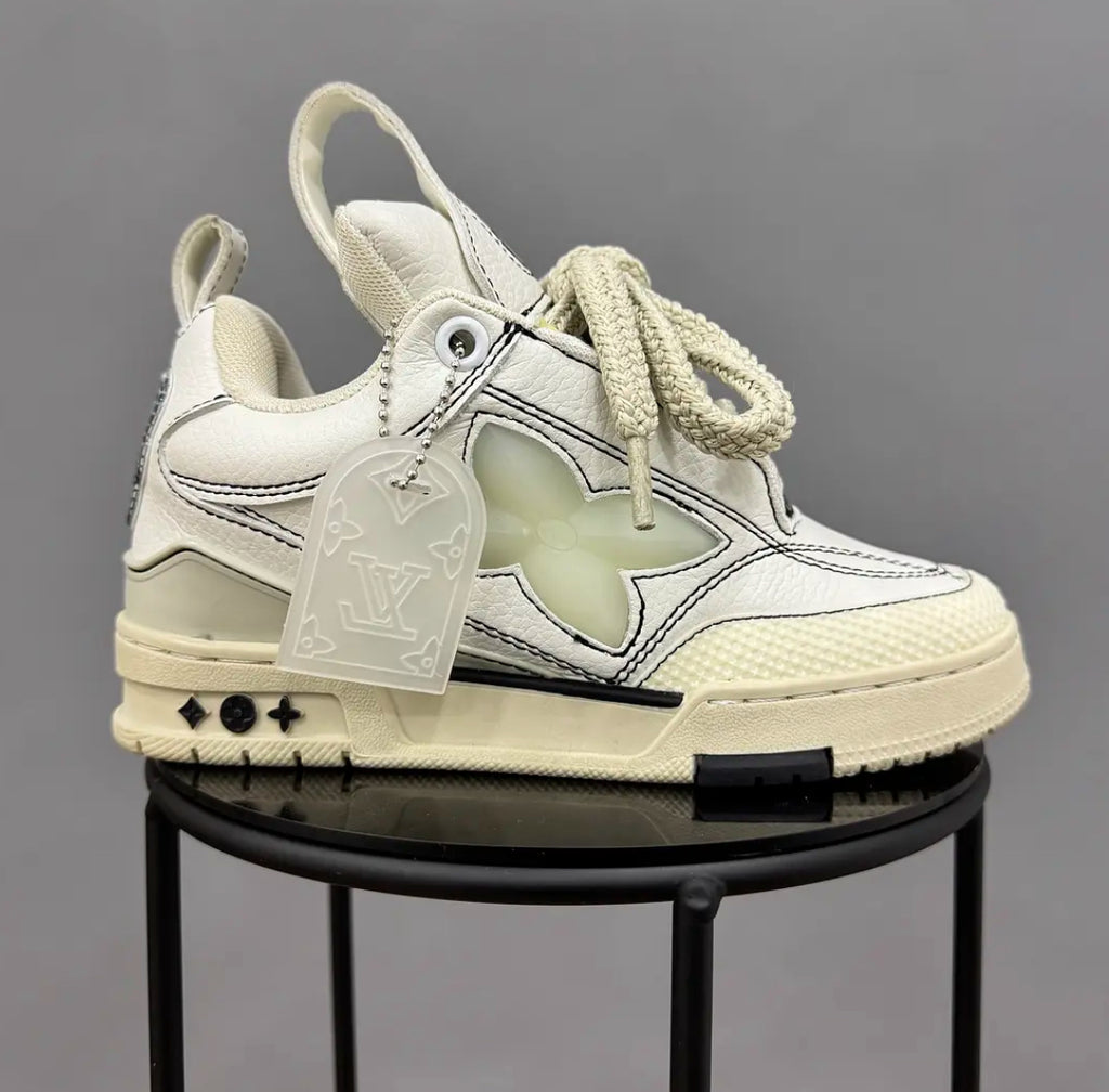 Louis Vuitton Skate Beige