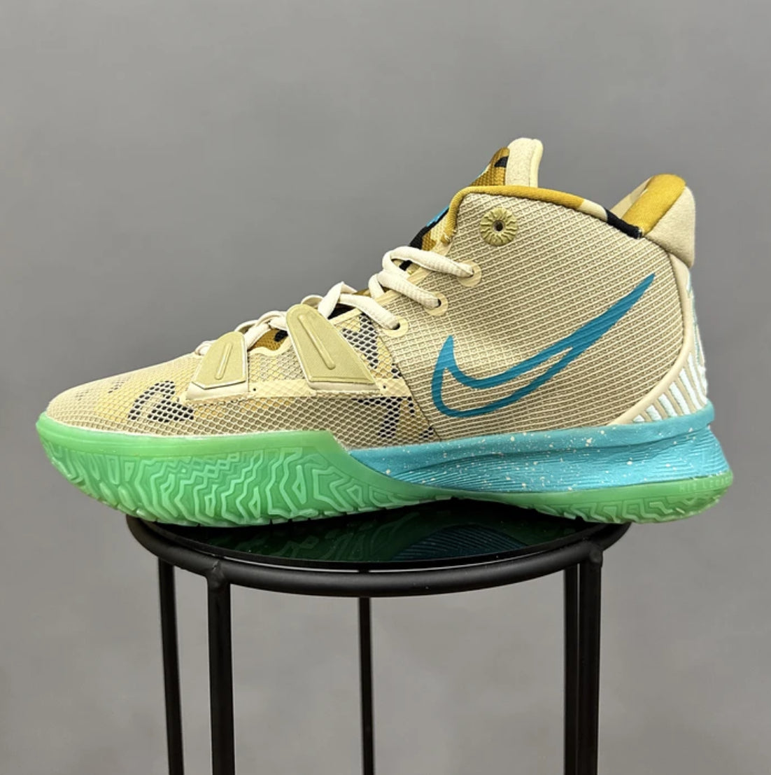 Nike Kyrie 7 Beach