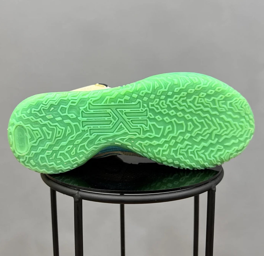 Nike Kyrie 7 Beach