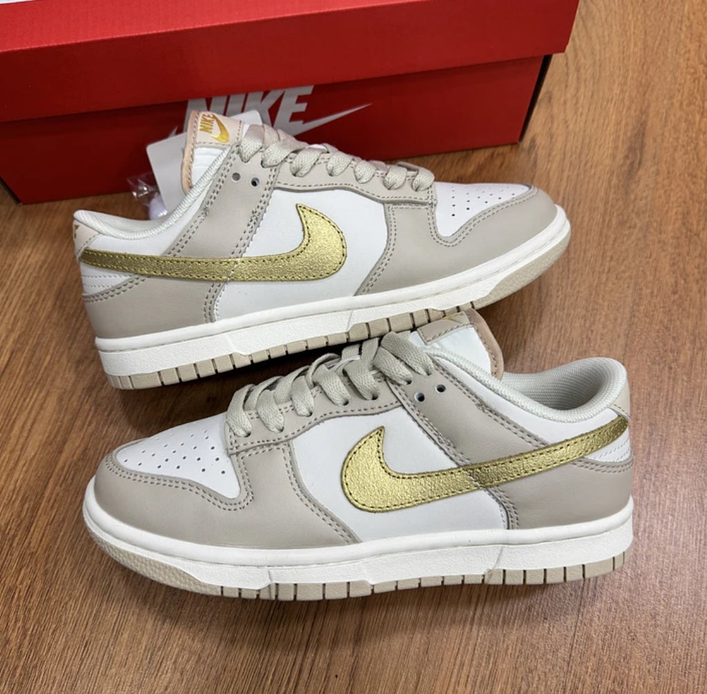 Nike Sb Dunk Gold Swoosh