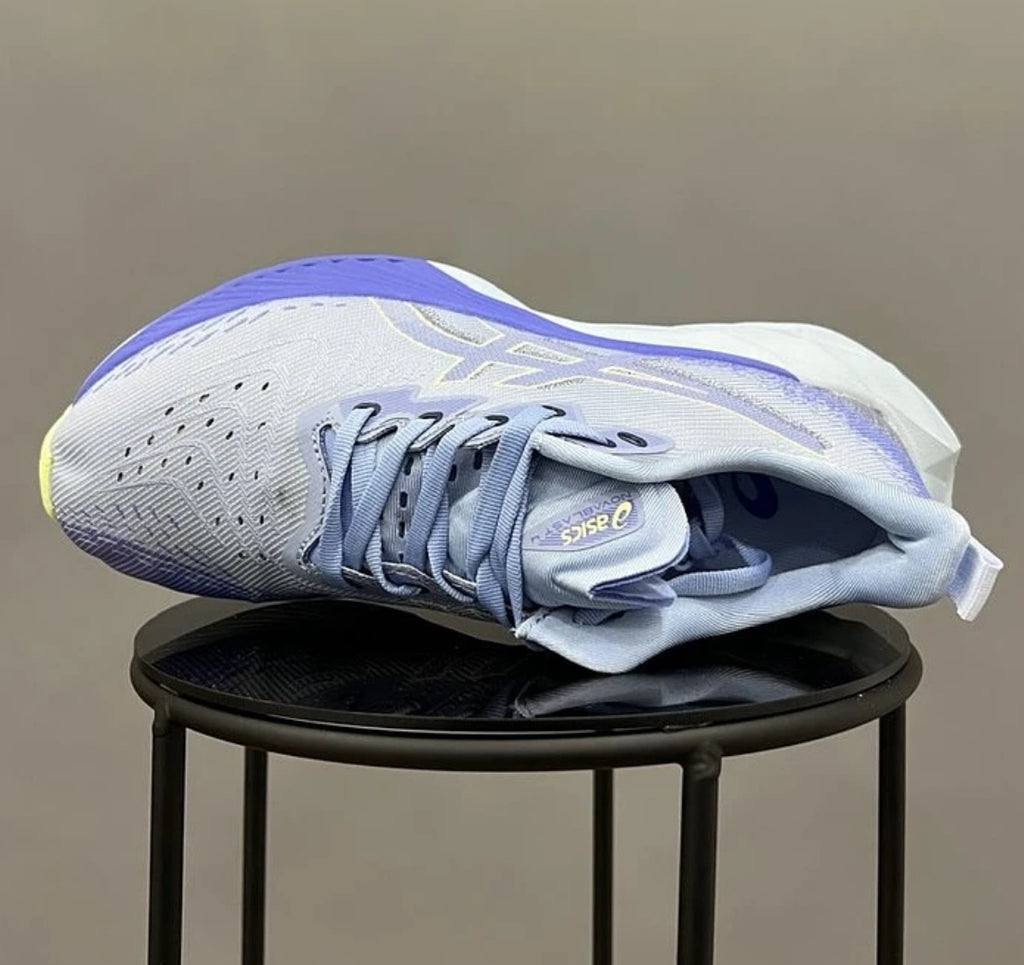 Asics Novablast 4 Blue Colors